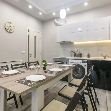 Modern Style Central *